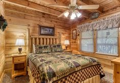 其他 4 Er245 â Almost Heaven Great Location â Close To Town! 3 Bedroom Cabin by RedAwning