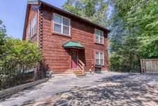 Others Cinema Falls - Great Location! - Convenient To Everything! 5 Bedroom Cabin by RedAwning