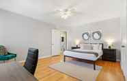 Lainnya 2 2BR Modern & Comfy Apt in Rogers Park