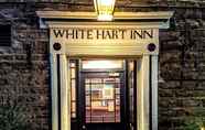 Others 7 The White Hart Inn