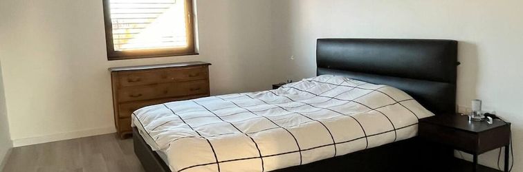 Others House - Sleeps 8 - Pets Ok - Garden - Parking