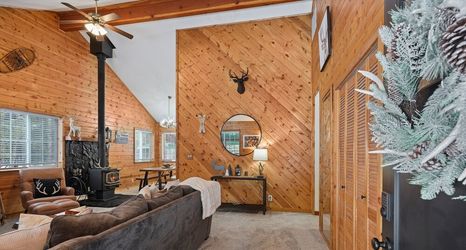 อื่นๆ 2 La Pinoli 3 Bedroom Home by RedAwning