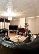 ภาพหลัก Stunning 3-bed House in Enfield, can Sleep 10