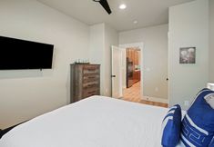 Khác 5 110 Crane 5 Bedroom Home by RedAwning