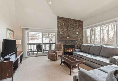 Others Snow Flower 130 2 Bedroom Condo by RedAwning