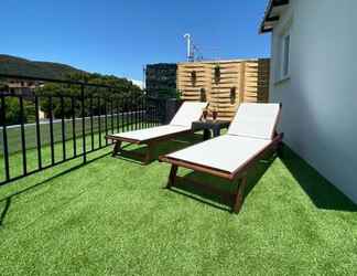 Khác 2 Rooftop Apartment With Garden in Ioannina