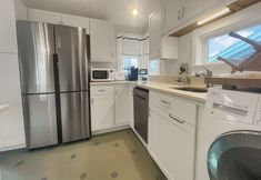 Others 3 Charming Studio Condo In Perkins Cove Surrounded By Ocean Views - Perkins Cove Inn 1 Bedroom Condo by Redawning