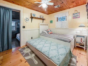 Lain-lain 4 Dewey Cottage - Y854 Adorable Cottage Close To Long Sands Beach And Short Sands 4 Bedroom Home by Redawning