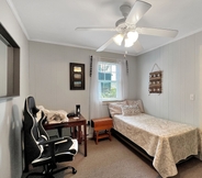 Others 3 Few Minutes Walk To Moody Beach, Near Airport And Train Station - Robbie's Cottage 3 Bedroom Home by Redawning