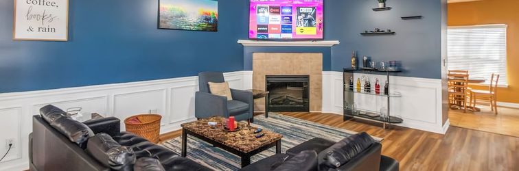 其他 4 - Bed home, w/ Cali King Bed - 12 mins. to DTWN