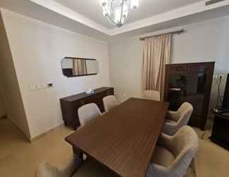 Lainnya 2 Vesta - Luxury Apt - 4Br - Cfc III