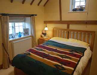 Khác 2 Charming 17th Century 2-bed Cottage in Medmenham