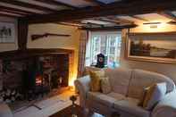 Others Charming 17th Century 2-bed Cottage in Medmenham