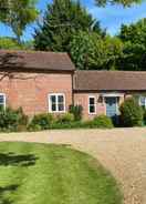 ภาพหลัก Spacious 5-bed Stable Conversion in Wiltshire