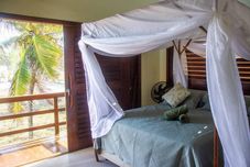 Lainnya Impeccable 4-bedroom Beach House With a Great View