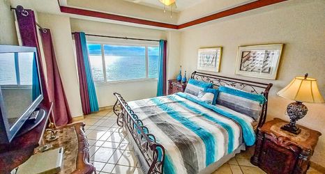 其他 2 Spectacular 1 Bedroom Condo on Sandy Beach at Las Palmas Resort Grande 702 1 Condo by Redawning