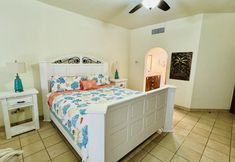 Lainnya 4 Stunning 4 Bedroom Beach Villa on Sandy Beach at Las Palmas Beachfront Resort V9 3 Villa by RedAwning