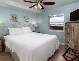 Others 2 Pelican Isle 315 By Brooks And Shorey Resorts 1 Bedroom Condo by Redawning