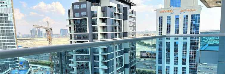 Others Incredible Living With Balcony in Business Bay