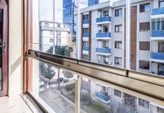 기타 5 Flat in Maltepe With Balcony Near Shopping Malls