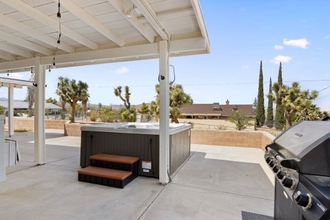 Others 4 Desert Quail Retreat - Hot Tub, Fire Pit And Bbq! 3 Bedroom Home by Redawning