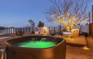 Others 7 Cosmic Rabbit - Family Fun With Hot Tub!! 3 Bedroom Home by Redawning