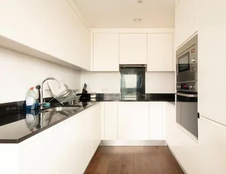 Khác 2 Remarkable 2-bed Apartment in London Amazing Views