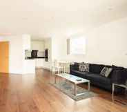 Others 5 Remarkable 2-bed Apartment in London Amazing Views