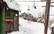 อื่นๆ 5 Ski-in/ski-out Miners Cabin