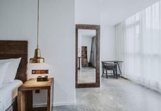 Others 4 Cloud Inn River View hotel