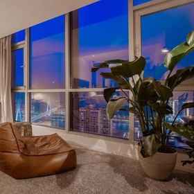 Room 1 Cloud Inn River View hotel, โรงแรม & ที่พัก Chongqing Max Well Hi-tech Development Ltd.