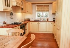 Others 4 Harness Lodge