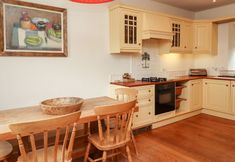 Others 3 Harness Lodge