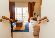 Others 5 Harness Lodge