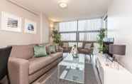 Others 4 Stylish Modern Apt Central Walk Everywhere Free Parking