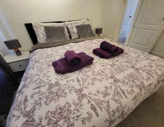 อื่นๆ 2 Captivating 2-bed Apartment in Southend-on-sea