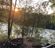 Others 7 Kennebec Riverside Cabins