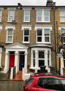 ภาพหลัก Very Large and Splendid Terrace House in London