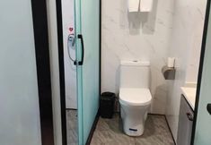 Lain-lain 5 Royal Dragon Airport Hotel