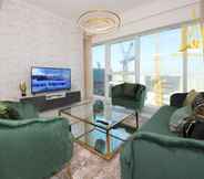 อื่นๆ 3 Luxurious 2 BR Damac Height Dubai Marina