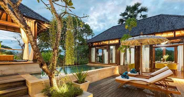 อื่นๆ Splendid Beachfront 2 Br Villa in Seminyak