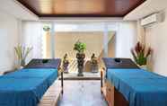 Lainnya 5 Splendid Beachfront 2 Br Villa in Seminyak