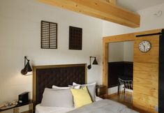 其他 2 The Vine on main