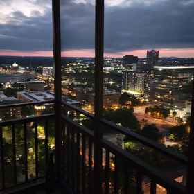 Primary image1DTWN luxury condo 99 percent Walk score,Peachtree Center飯店