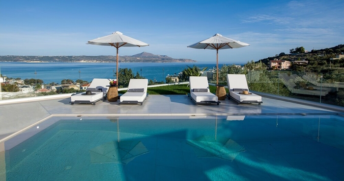 Lainnya Royal Bird, Stunning 4 Bedroom Seaview Villa, Private Pool, 700m From The Beach