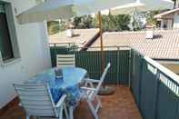 Others Comfy Flat With Balcony at 30metres From the Beach
