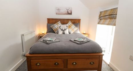 Others 2 Cudfan Fach