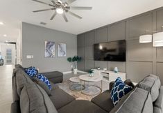 อื่นๆ 6 Luxury 6 Bedroom Gated Resort Villa Clo Villa by RedAwning