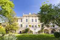Lainnya Château de Collias