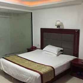 Room 1 168 Business Hotel, 泉港区 ホテル
